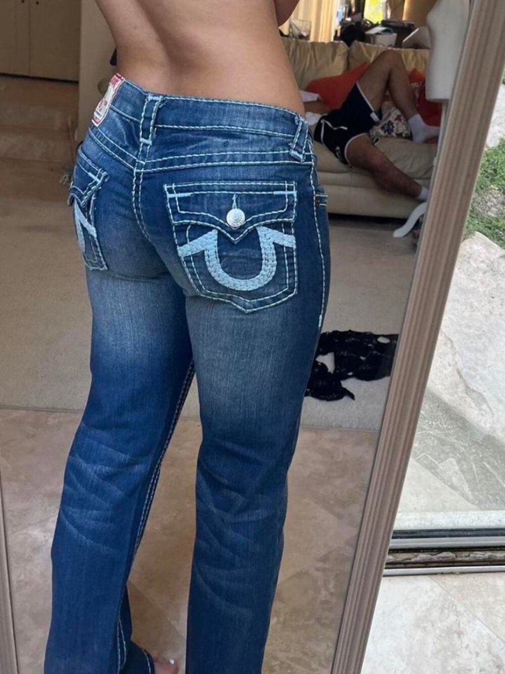 TRUE RELIGION Women's Bobbi Big T Baggy Jeans Size 25 Blue .